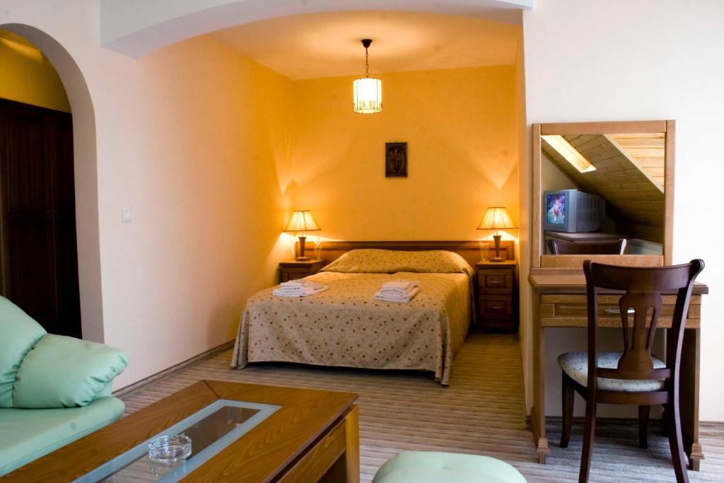 Family Hotel Zora ราซล็อก ห้อง รูปภาพ
