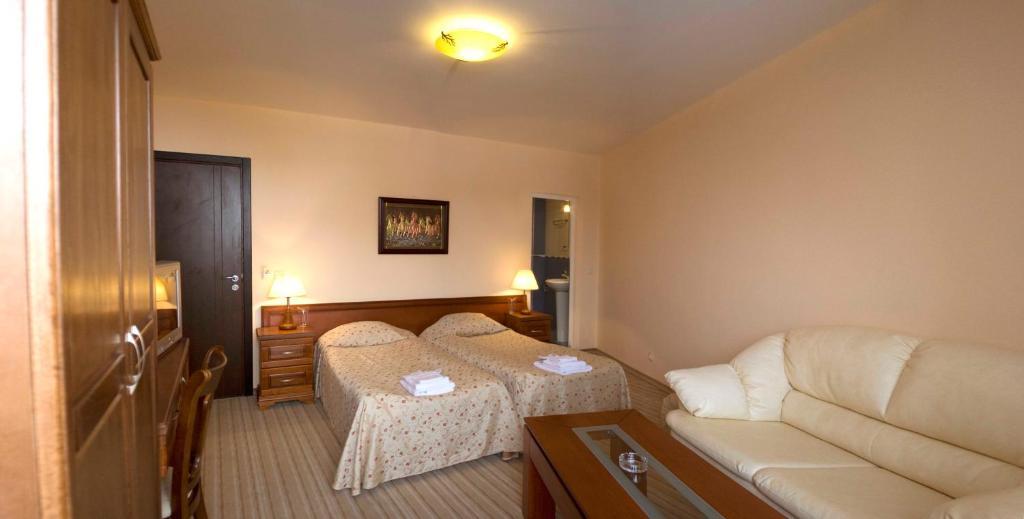 Family Hotel Zora ราซล็อก ห้อง รูปภาพ
