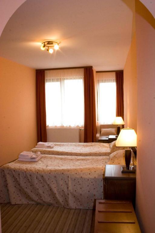 Family Hotel Zora ราซล็อก ห้อง รูปภาพ