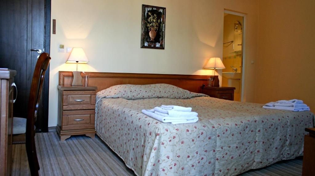 Family Hotel Zora ราซล็อก ห้อง รูปภาพ